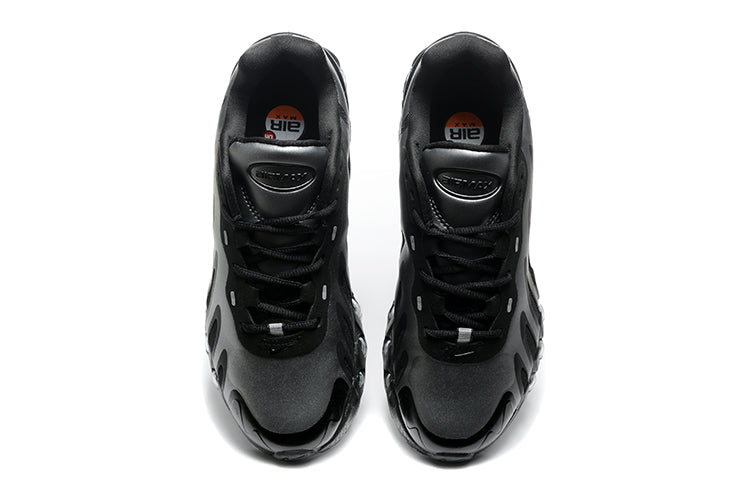 Nike DN 8